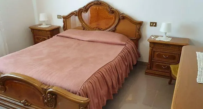 Casa Guastuglia * גוביו